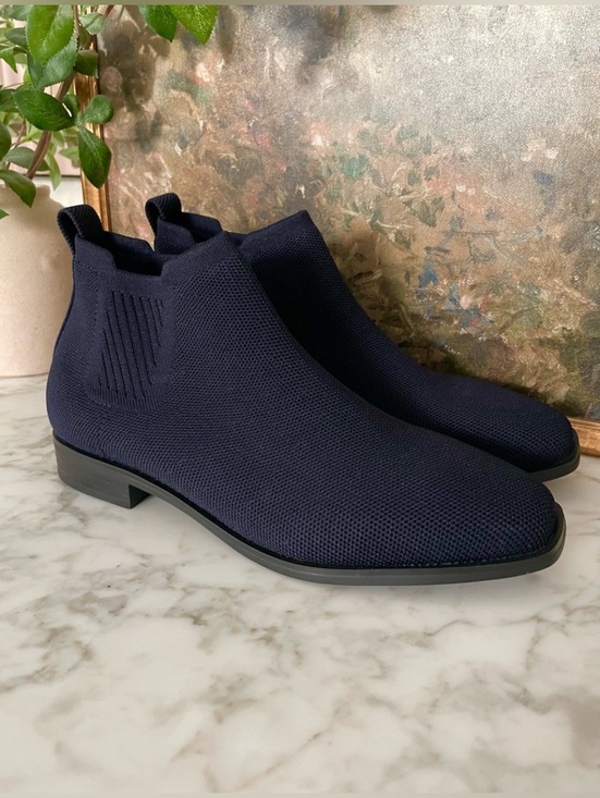 Vivaia Shoes - Vivaia Ryan Pro Boots Square Toe Navy Blue Wayer Resistant Size 7.5 (38.5)